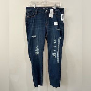 Old Navy Rockstar, super skinny, high rise, size 14. NWT.